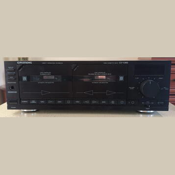 Kazetový magnetofon (dvojče) Grundig CCF 5300 + Tuner Grundi
