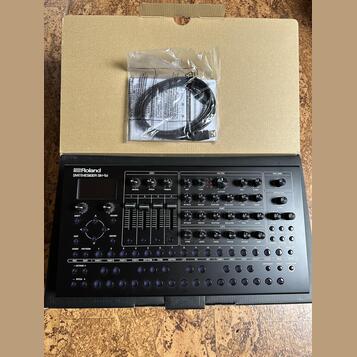 Roland SH-4d