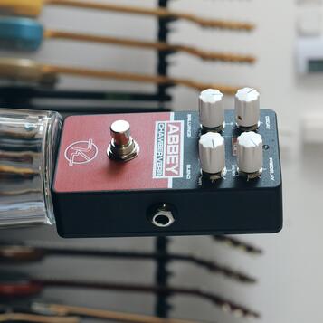 Keeley Abbey Chamber Verb Vintage Rever