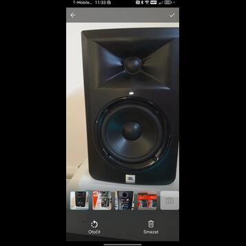  Studiové monitory JBL LSR305
