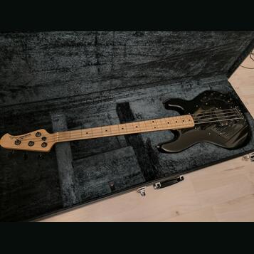 Ernie Ball Musicman Stingray USA 