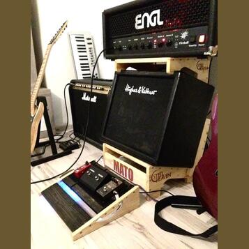 Amp Stand