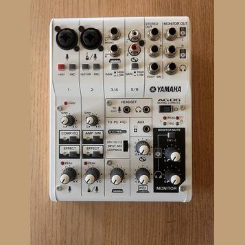 Yamaha AG06 USB Mix Pult / Audio Rozhraní 