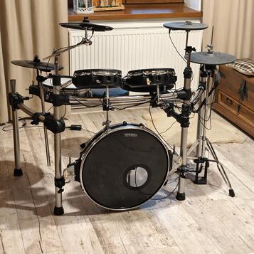 Roland. Prodám elektrickou bicí soupravu Roland