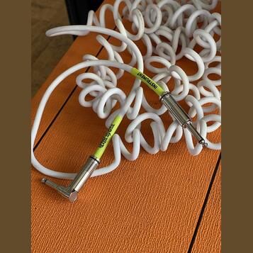 Ernie Ball nástrojový " Coil " kabel 9.14m Rovný / Zahnutý