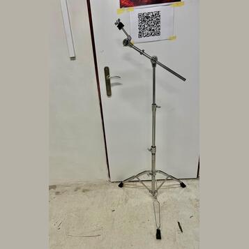 Pearl stand.,
