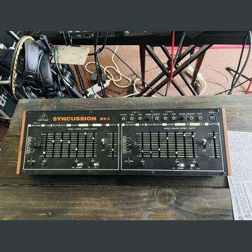 SY-2 Behringer