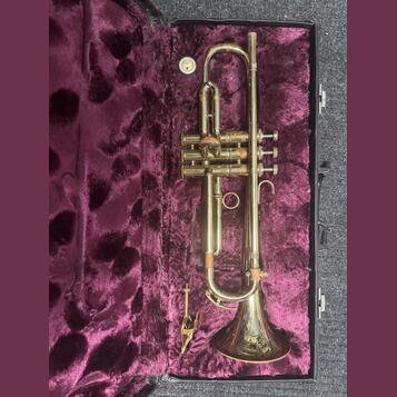 Amati B1011 – Bb trumpeta k renovaci