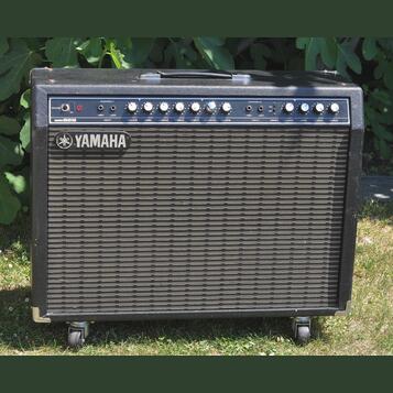 Yamaha Hundred B212 70s kombo (Japonsko)