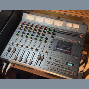 Koupím TASCAM 246