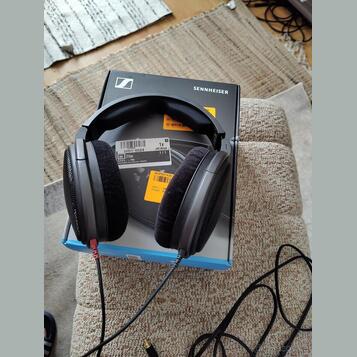 Sennheiser HD 600 top stav , zánovní - krabice 