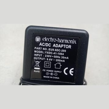 AC/DC 9V ADAPTÉR ELECTRO-HARMONIX PRO KYTAROVÉ EFEKTY