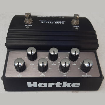 BASS ATTACK VXL TONE SHAPER PREAMP - HARTKE 