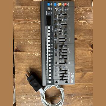 Roland Boutique JX08