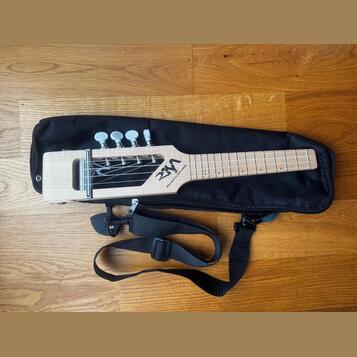 sopránové ukulele RISA "tiché"