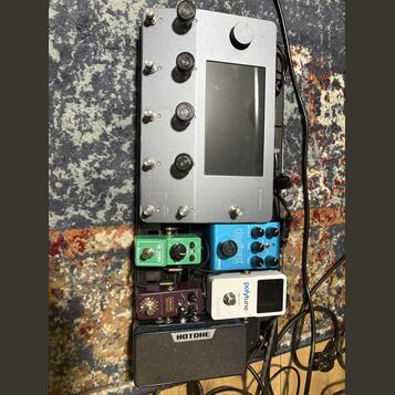 Predám Pedalboard - Quad cortex a efekty.