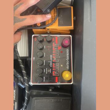 Big muff deluxe