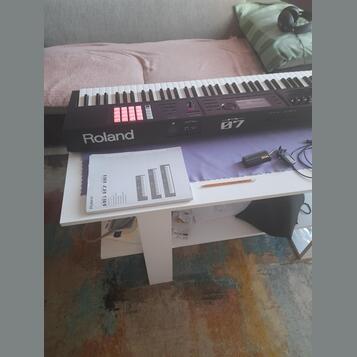 Roland Fa 07