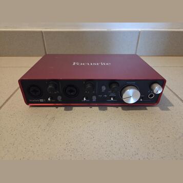 Focusrite 2i4 2rd gen