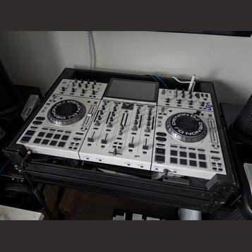 Denon Prime 4 - TOP STAV