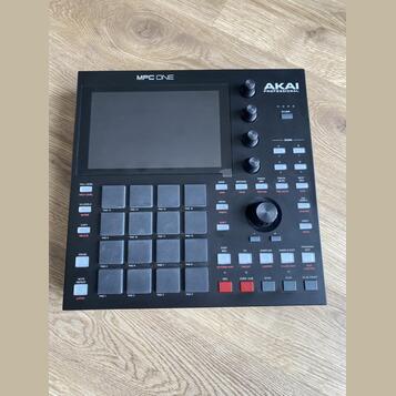 Akai MPC