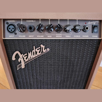 Fender Acoustasonic 15