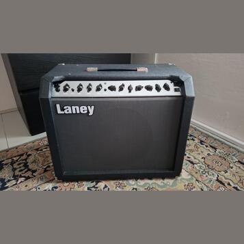 LANEY LC 30 ll -England 