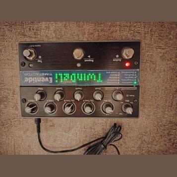 Prodám Eventide TimeFactor