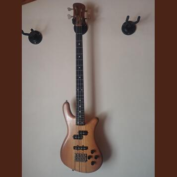 Jolana RK Bass