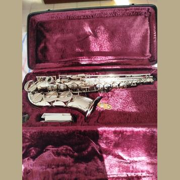 Prodej tenorsaxofonu Amati