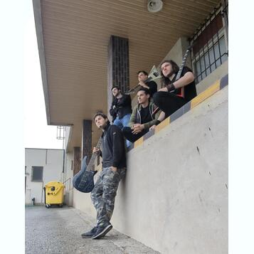 Hledá se metalový bubeník/bubenice! 
