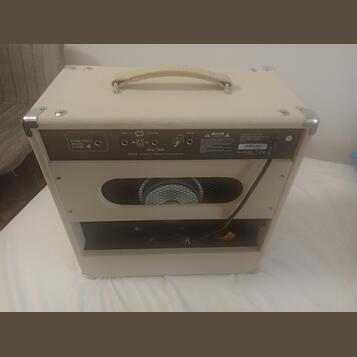 Prodám lampové kombo Harley Benton Tube 15