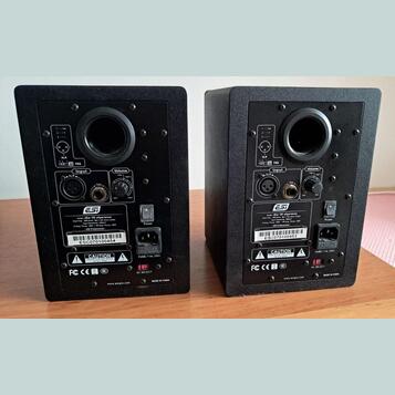 ESI nEar 05 (aktivní studiové monitory – pár)