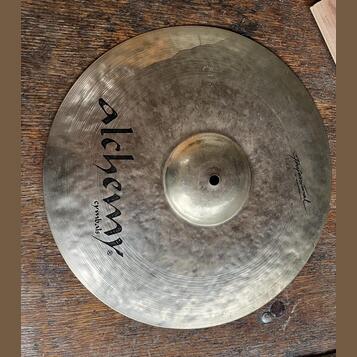 Istanbul Alchemy professional 16" powercrash - prasklý