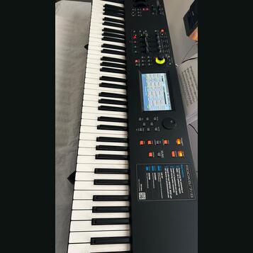 Yamaha MODX7 a transportni Yamaha bag na zada