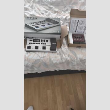 Boss GT-1B - Zoom B1 Four