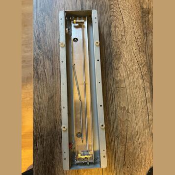 Nefunkční reverb z Marshall JCM2000