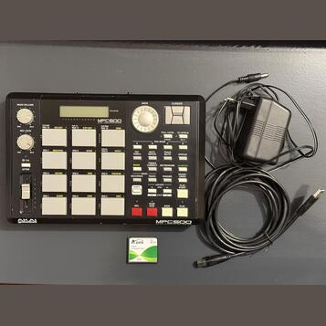 AKAI MPC 500 (128 MB RAM, 2 GB CF karta, po servisu)