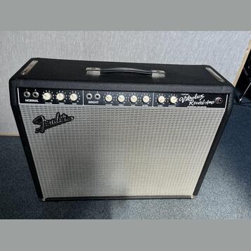 Fender Custom Vibrolux Reverb - 40 W, 2x10"