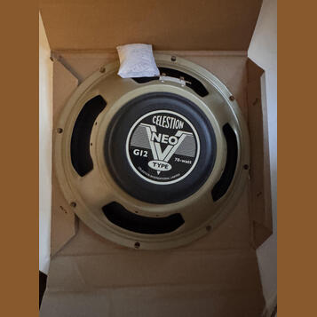 Celestion Neo V-Type 12" – 8 Ω / 70 W – neodymový kytarový r