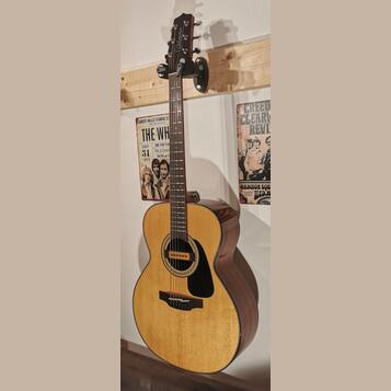 TAKAMINE "GN30" Elektroakustická Kytara (4 měsíce starý) 