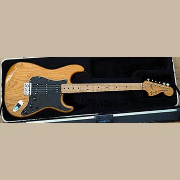 Fender Stratocaster hardtail ,USA 1979 s kufrom Fender