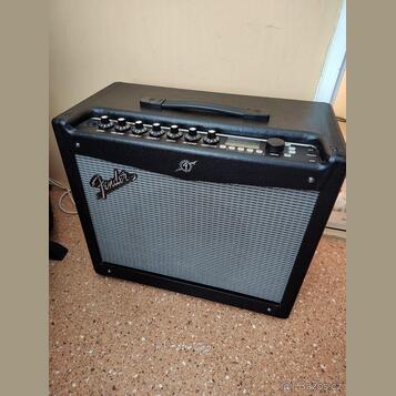 Fender mustang III V2+ velký Footswitch , Celestion 