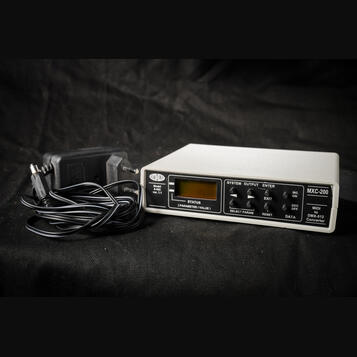CHD MXC-200 - MIDI to DMX-512 Converter