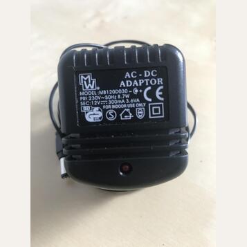 ADAPTÉR NA 12V
