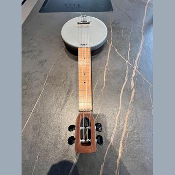 Magic fluke Firefly banjolele soprano ukulele