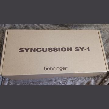 Behringer Syncussion SY-1 