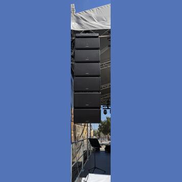 QSC LA 112 + QSC KS 118 line array system