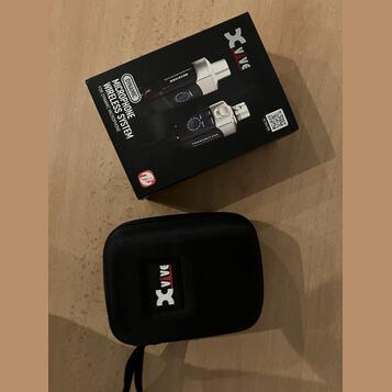 XVive U3 Microphone Wireless Bundle