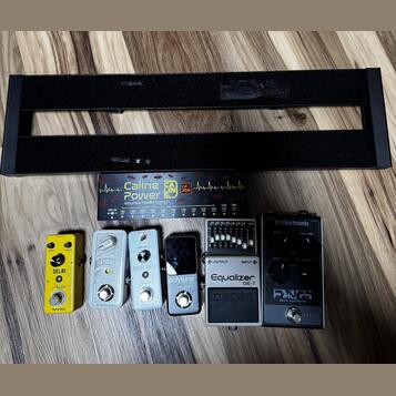 Kytarový pedalboard – TC Electronic, Boss, Palmer +